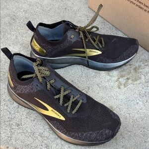 Brooks Black and Gold Athletic Sneakers
